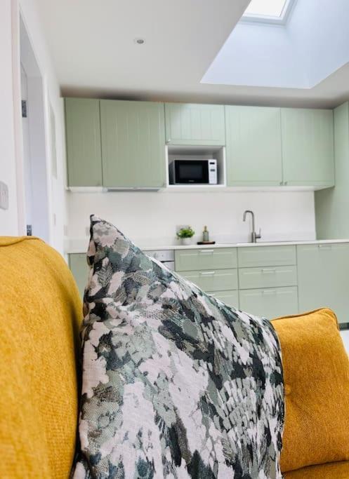 Private Apartment One On Lough Corrib, Oughterard Galway Extérieur photo