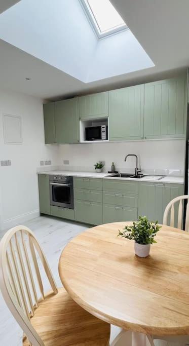 Private Apartment One On Lough Corrib, Oughterard Galway Extérieur photo